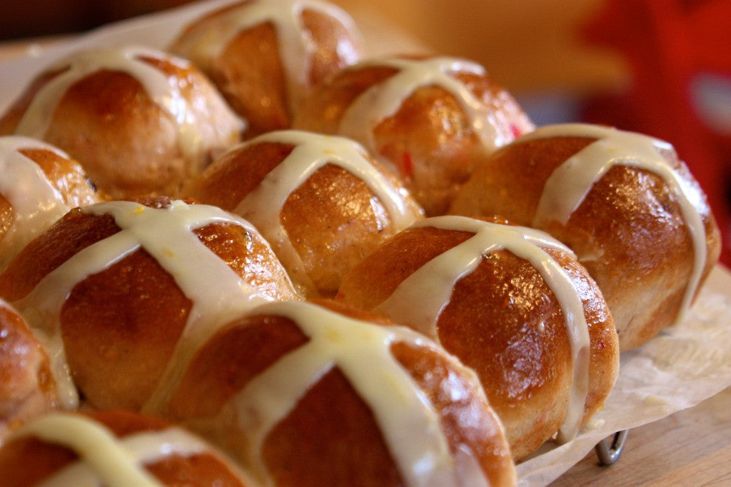 Jolee's Kitchen: Easter Hot Cross Buns